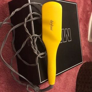 Drybar Brush Crush